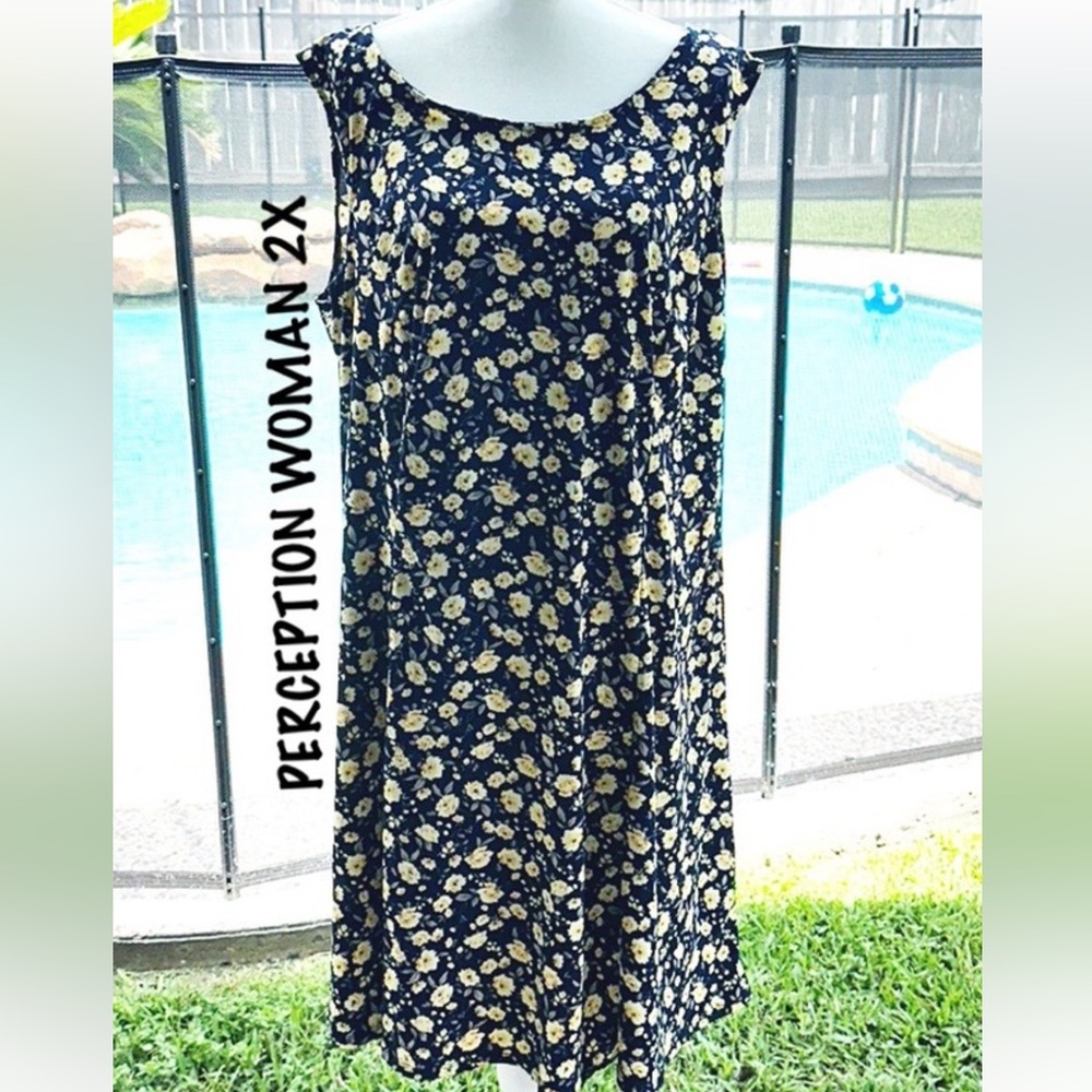 Perceptions Woman Floral Stretchy Dress EUC 2X